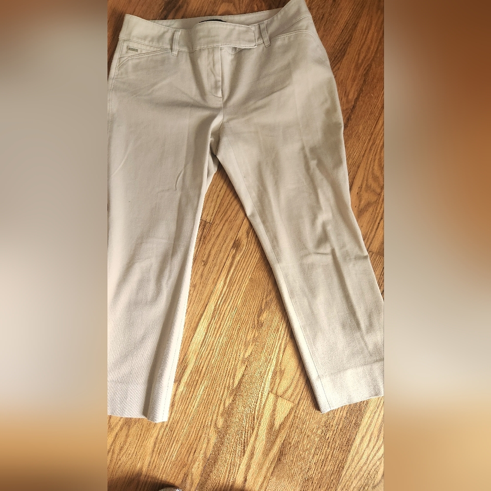 White House Black Market Cream Cropped Pants Tan size 6